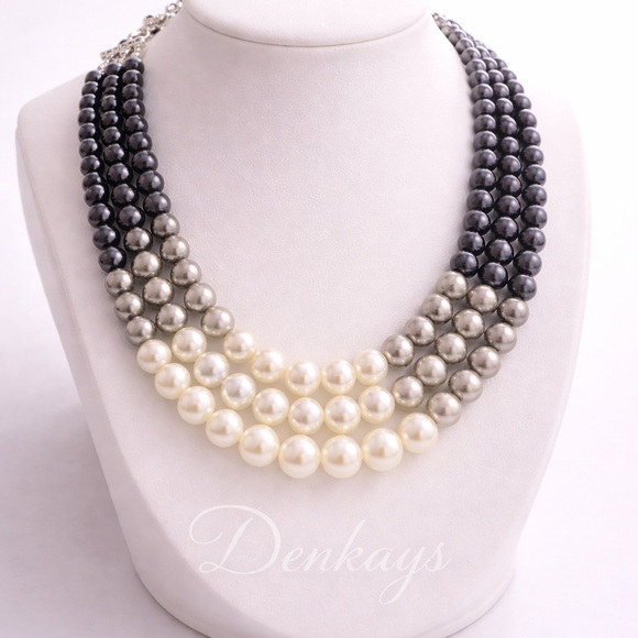Jewelry - Multi-Tone Pearl Necklace
